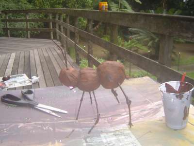 pintando máscaras africanas...